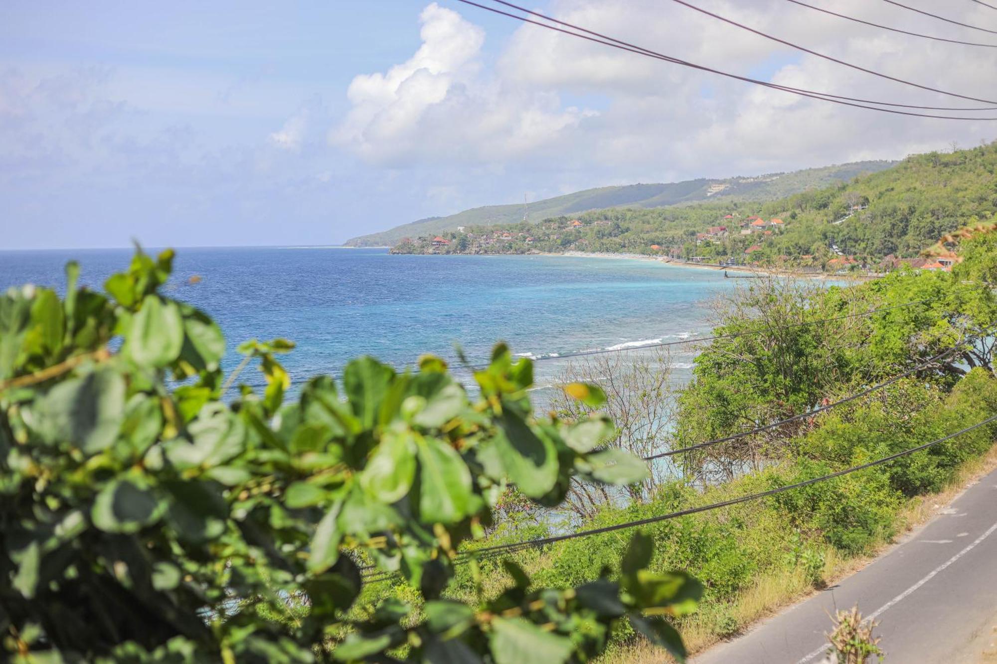 Manta Cottages With Sea View Batununggul Екстер'єр фото