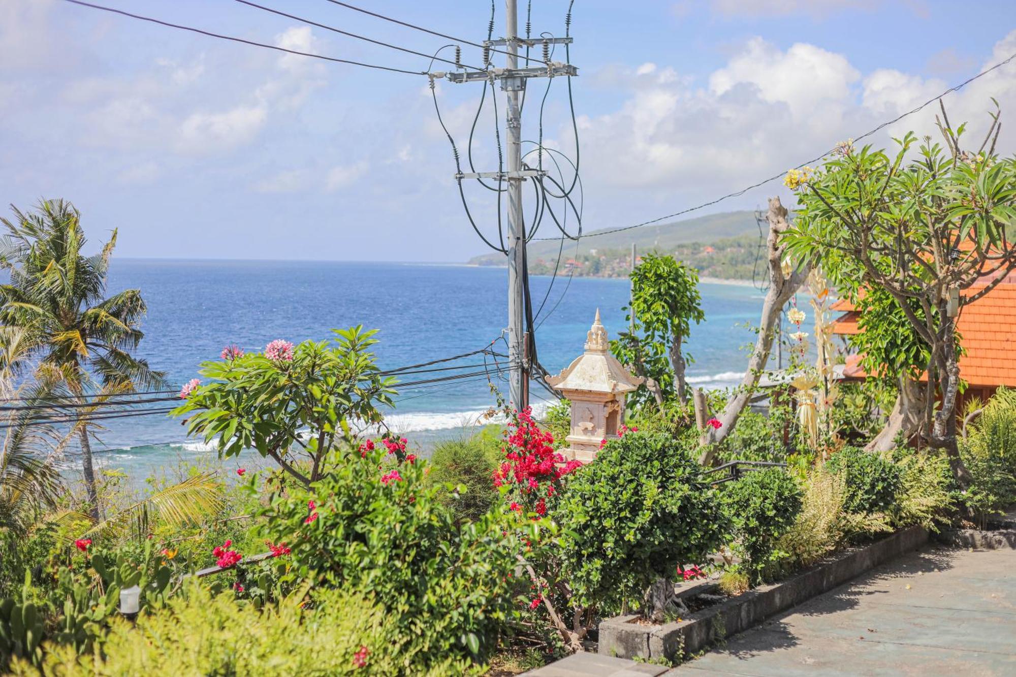Manta Cottages With Sea View Batununggul Екстер'єр фото